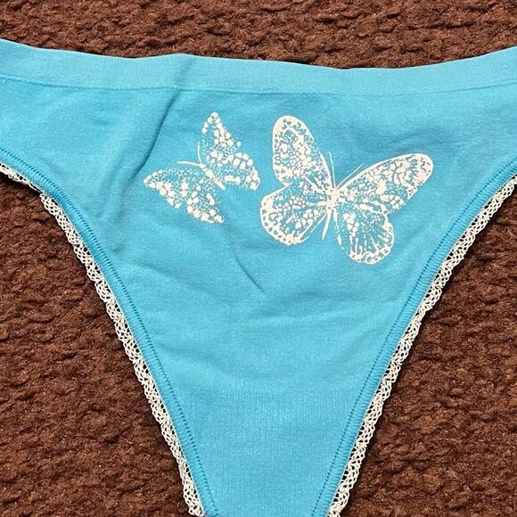 Y2K Victoria’s Secret Butterfly Panties Thong NWT - Picture 2 of 5